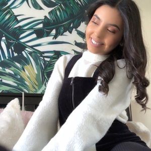 Meet your Posher, Jasmine